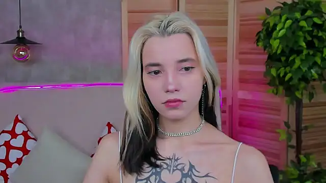 as1an girlfriend online show from 03/06/25, 10:09