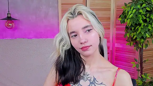 as1an girlfriend online show from 03/12/25, 10:16