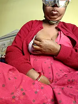 Snapshot of tinabhabhi chatting on 01/16/26, 01:31 tinabhabhi online show from 01/16/26, 01:31