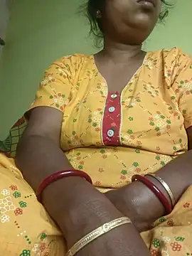 Snapshot of tinabhabhi chatting on 02/06/26, 06:33 tinabhabhi online show from 02/06/26, 06:33