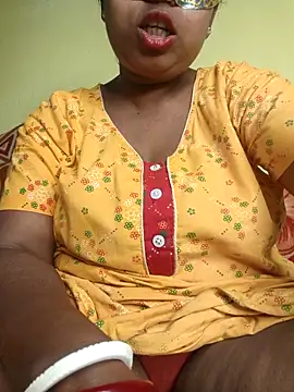 Snapshot of tinabhabhi chatting on 03/19/26, 10:19 tinabhabhi online show from 03/19/26, 10:19