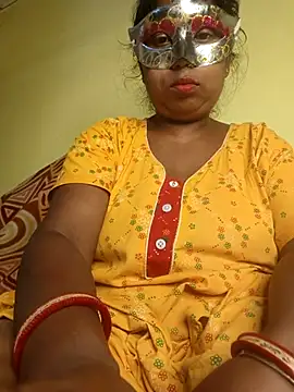 Snapshot of tinabhabhi chatting on 04/20/26, 10:18 tinabhabhi online show from 04/20/26, 10:18