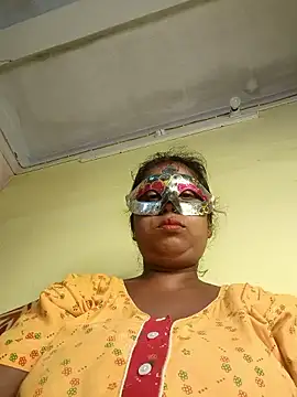 Snapshot of tinabhabhi chatting on 06/01/26, 10:39 tinabhabhi online show from 06/01/26, 10:39