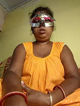 Snapshot of tinabhabhi chatting on 06/15/26, 10:28 tinabhabhi online show from 06/15/26, 10:28