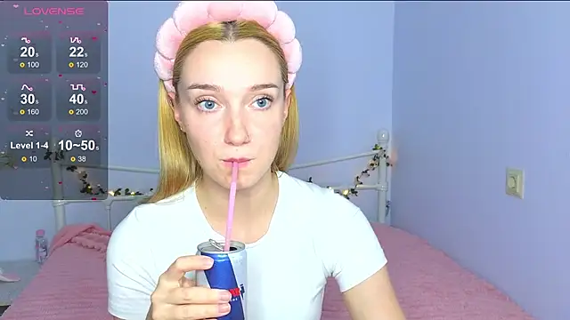 Wild Sophie  online show from 09/25/25, 05:49