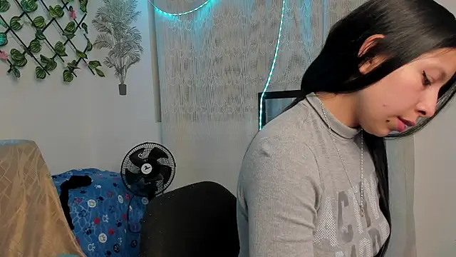 keyla meow online show from 01/30/25, 07:04