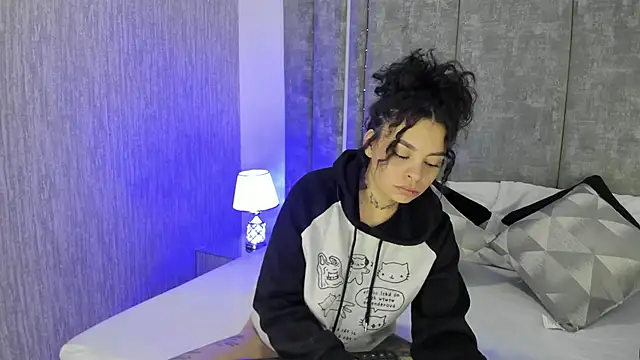 KatherineGomez online show from 10/11/25, 02:22