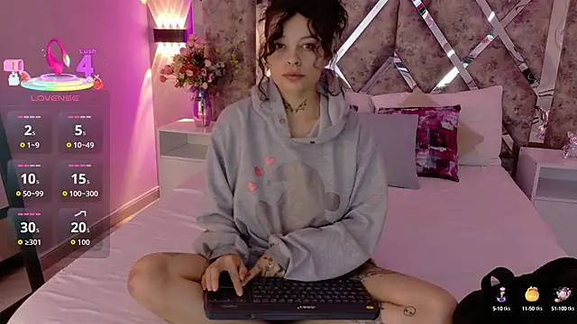 KatherineGomez online show from 10/15/25, 02:01