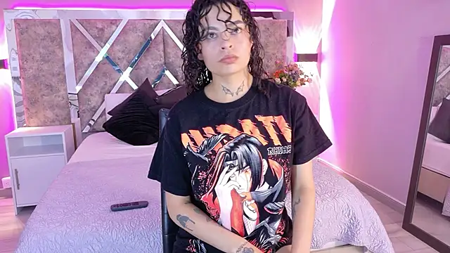 KatherineGomez online show from 05/18/26, 12:51
