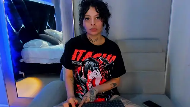 Snapshot of KatherineGomez chatting on 07/28/26, 02:51 KatherineGomez online show from 07/28/26, 02:51