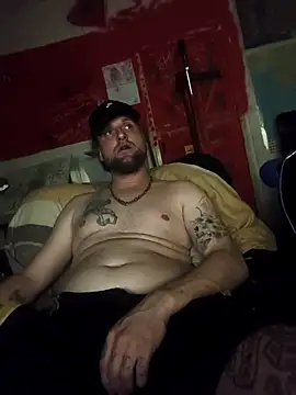 Snapshot of Ozomitro chatting on 10/28/25, 05:15 Ozomitro online show from 10/28/25, 05:15