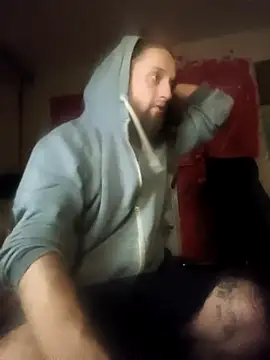 Snapshot of Ozomitro chatting on 11/25/25, 03:56 Ozomitro online show from 11/25/25, 03:56