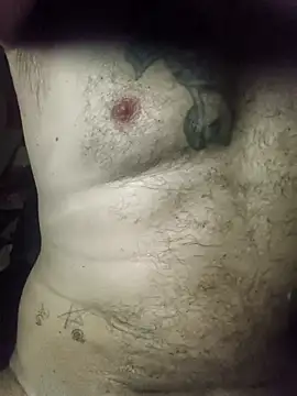 Snapshot of Ozomitro chatting on 11/26/25, 04:02 Ozomitro online show from 11/26/25, 04:02