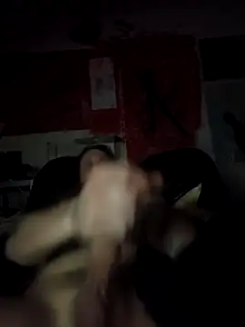 Snapshot of Ozomitro chatting on 11/27/25, 04:14 Ozomitro online show from 11/27/25, 04:14