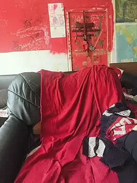 Ozomitro online show from 06/19/26, 01:15