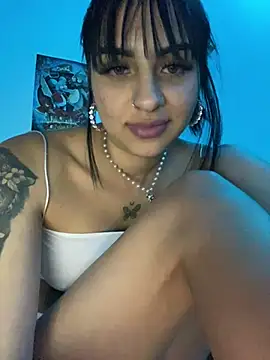 Hilary pinkk online show from 12/11/24, 12:12