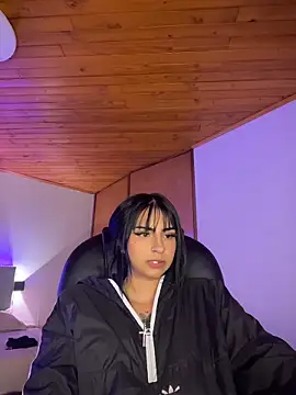 Hilary pinkk online show from 06/10/26, 01:50