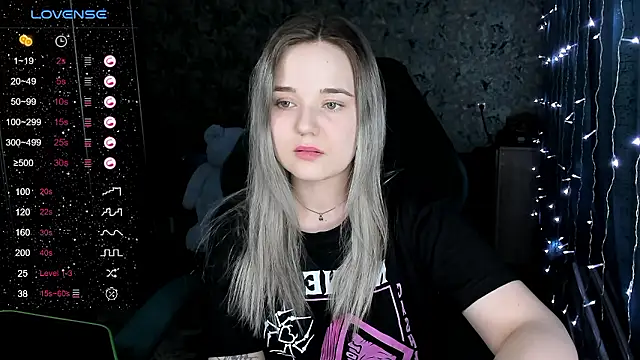 Your small bunny online show from 12/04/24, 12:36