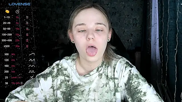 Your small bunny online show from 12/08/24, 03:10