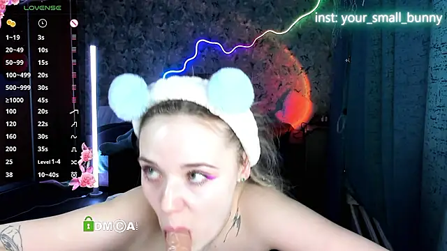 Snapshot of Your_small_bunny chatting on 03/21/26, 02:05 Your small bunny online show from 03/21/26, 02:05