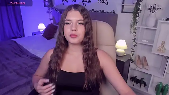 Snapshot of BellaSweetHeart chatting on 10/02/25, 07:10 BellaSweetHeart online show from 10/02/25, 07:10