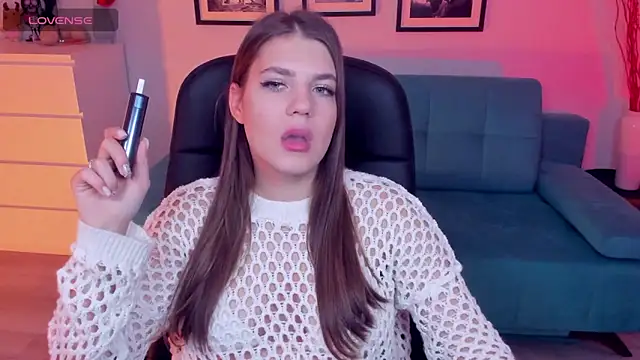 Snapshot of BellaSweetHeart chatting on 10/10/25, 07:51 BellaSweetHeart online show from 10/10/25, 07:51