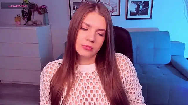 Snapshot of BellaSweetHeart chatting on 10/30/25, 06:59 BellaSweetHeart online show from 10/30/25, 06:59