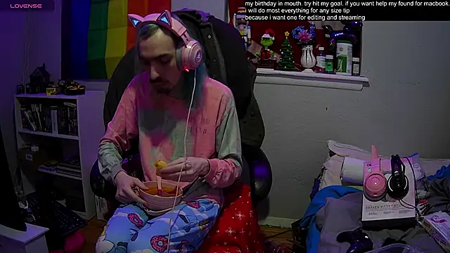 tallnerdyguy online show from 01/15/25, 01:45