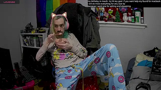 tallnerdyguy online show from 01/20/25, 01:07