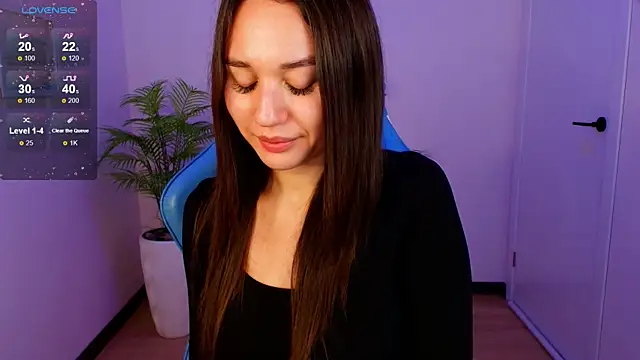 margeriTirell online show from 10/13/25, 07:19