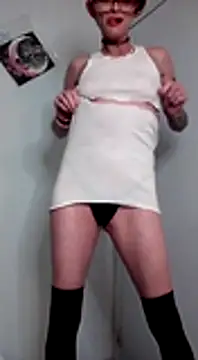 Snapshot of ivylee31 chatting on 01/03/25, 03:16 ivylee31 online show from 01/03/25, 03:16