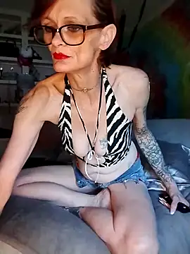 ivylee31 online show from 04/06/26, 09:16