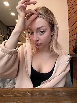 Snapshot of melissa_grr chatting on 12/18/25, 08:31 melissa grr online show from 12/18/25, 08:31