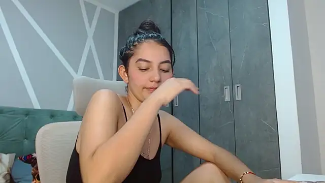 camil blue online show from 01/16/25, 06:48