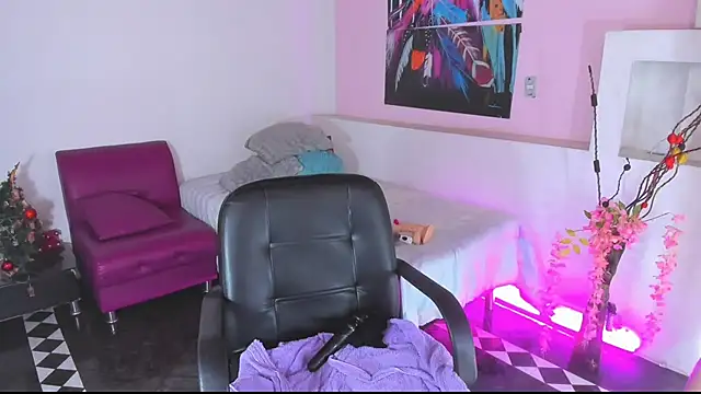 lunoxx  online show from 12/29/24, 01:28