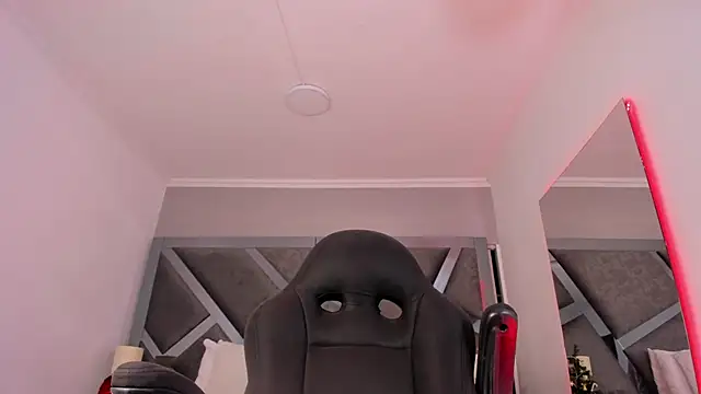 AmberiniHoffman online show from 01/07/25, 05:42