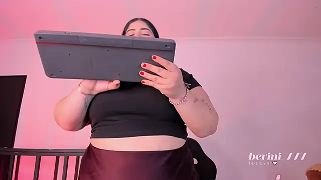 AmberiniHoffman online show from 06/30/26, 11:44