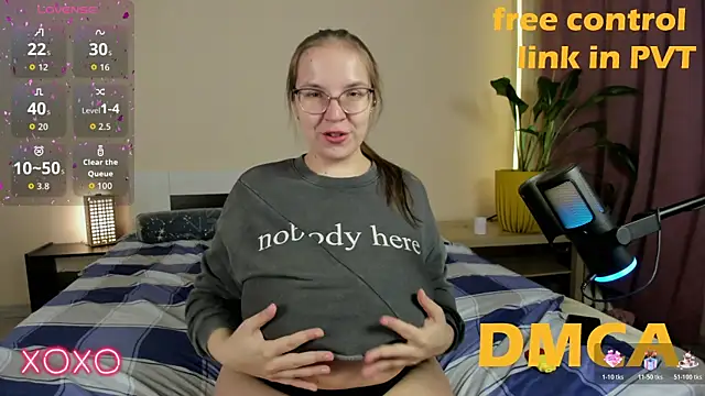 Snapshot of Your_Penny_ chatting on 11/02/25, 09:17 Your Penny  online show from 11/02/25, 09:17