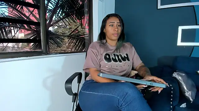 Brunettesexy0 online show from 01/16/25, 09:51