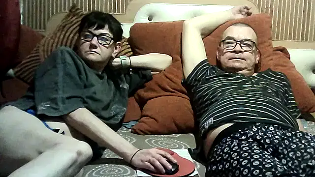 Snapshot of AlanaLaDream chatting on 10/04/25, 05:55 AlanaLaDream online show from 10/04/25, 05:55