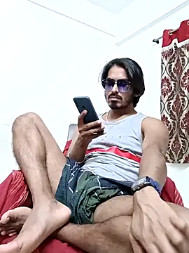 Snapshot of Samser0403 chatting on 10/31/25, 06:53 Samser0403 online show from 10/31/25, 06:53