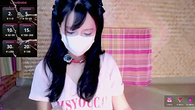 Snapshot of desiregirl69 chatting on 05/25/26, 03:18 desiregirl69 online show from 05/25/26, 03:18