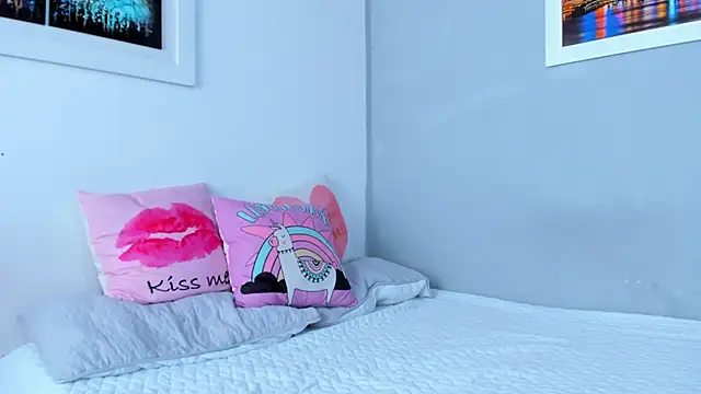 naughtyloverss online show from 12/20/24, 06:02