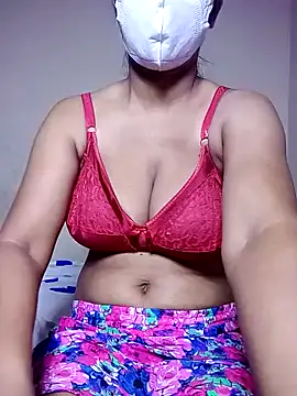 Snapshot of Anushka23 chatting on 02/06/25, 02:11 Anushka23 online show from 02/06/25, 02:11