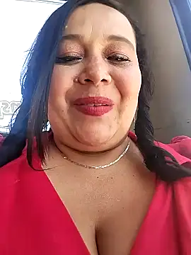 Snapshot of sara_pineros chatting on 01/18/25, 05:37 sara pineros online show from 01/18/25, 05:37