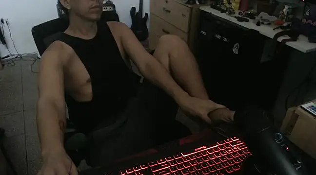 Snapshot of Pit_xxz chatting on 12/03/24, 04:39 Pit xxz online show from 12/03/24, 04:39