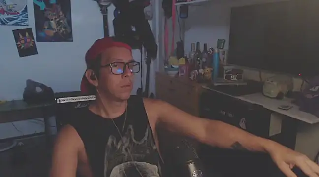 Snapshot of Pit_xxz chatting on 01/05/25, 10:08 Pit xxz online show from 01/05/25, 10:08