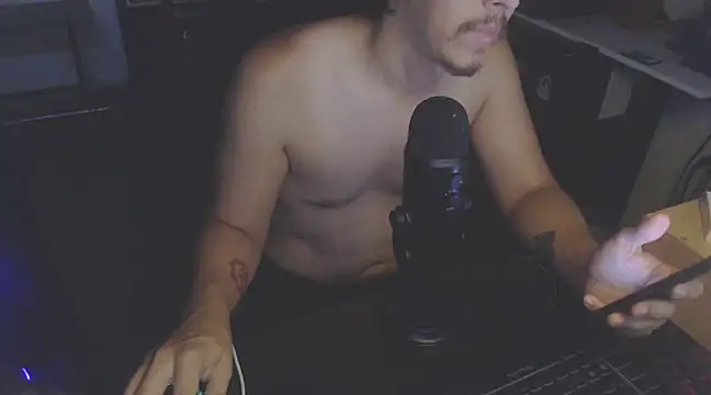 Snapshot of Pit_xxz chatting on 02/13/25, 10:54 Pit xxz online show from 02/13/25, 10:54