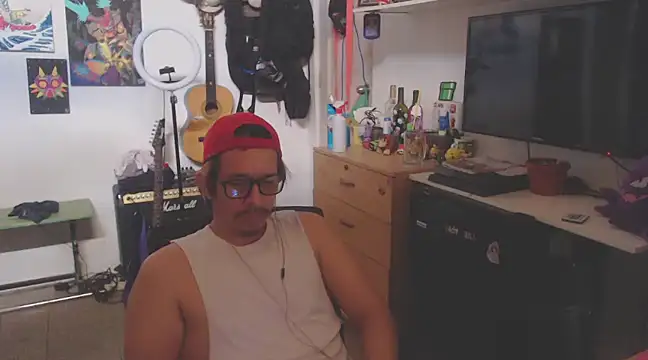 Snapshot of Pit_xxz chatting on 02/17/25, 06:26 Pit xxz online show from 02/17/25, 06:26