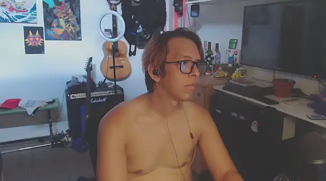 Snapshot of Pit_xxz chatting on 02/20/25, 05:40 Pit xxz online show from 02/20/25, 05:40